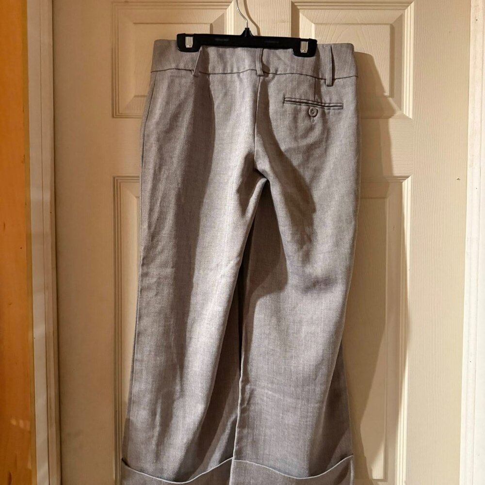Vintage Grey Cuffed Capri Pants Size 1/2 - 5/$25 - Picture 3 of 5